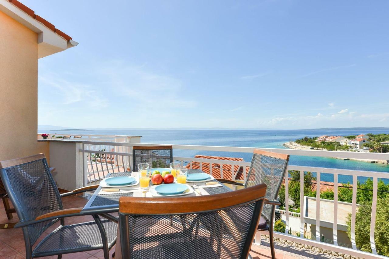 Cecilia Apartments Лун Екстериор снимка